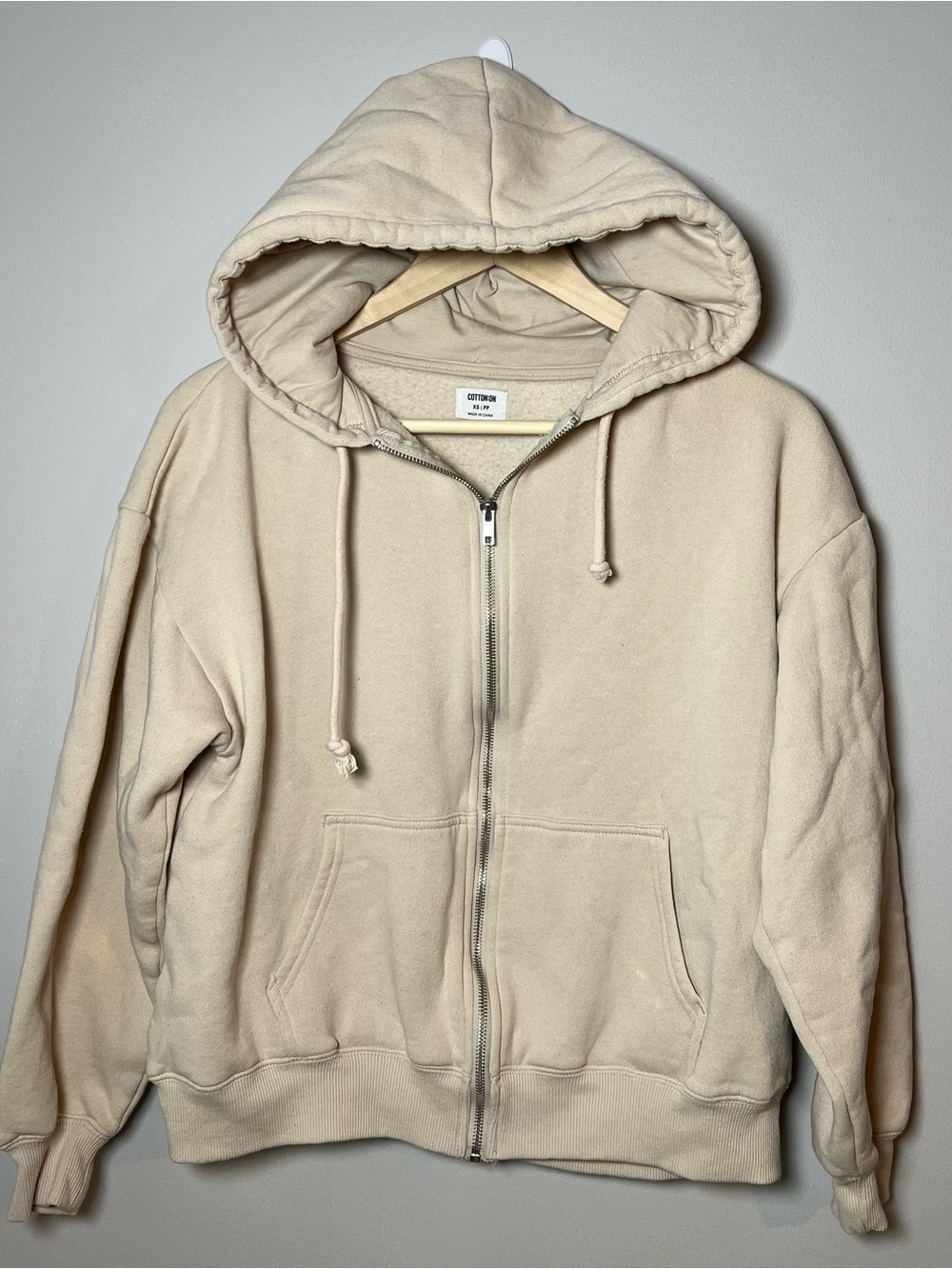 COTTON:ON Oversized Zip Through Hoodie Womens XS Cream Boxy Cropped Cut Fit